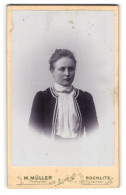 Fotografie M. Müller, Rochlitz /Sachsen, Junge Dame In Hübscher Kleidung  - Anonymous Persons