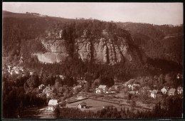 Fotografie Brück & Sohn Meissen, Ansicht Oybin, Blick Von Der Mönchskanzel Auf Den Ort Mit Berg Oybin  - Lieux