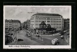 AK Halle A. Saale, Strassenbahn Auf Dem Riebeckplatz Vor Dem Hotel Goldene Kugel  - Tram