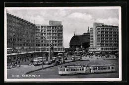 AK Berlin, Strassenbahn Und Doppeldeckerbusse Auf Dem Alexanderplatz  - Tramways