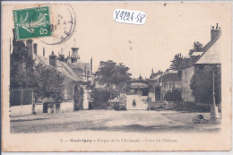 GUERIGNY- FORGES DE LA CHAUSSADE- COUR DU CHATEAU - Guerigny