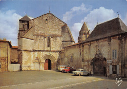 17 SAINTES EGLISE SAINT PALAIS - Saintes