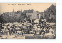 VEZELAY - Un Jour De Foire - Très Bon état - Vezelay