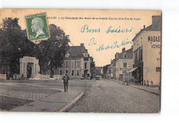 AVALLON - Le Monument Des Morts De La Grande Guerre Et La Rue De Lyon - état - Avallon