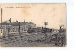 AVALLON - La Gare - Arrivée Des Trains - état - Avallon