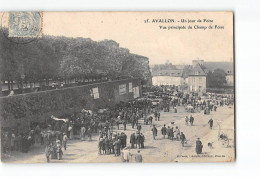 AVALLON - Un Jour De Foire - Vue Principale Du Champ De Foire - Très Bon état - Avallon