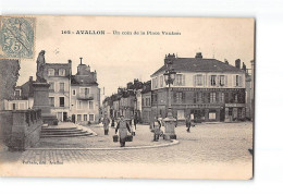 AVALLON - Un Coin De La Place Vauban - Très Bon état - Avallon