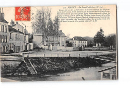 JOIGNY - La Sous Préfecture - Très Bon état - Joigny