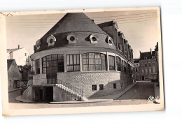 AVALLON - Le Marché Couvert - Très Bon état - Avallon