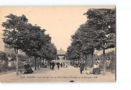 CLICHY - Les Jardins De La Place Sacco Vanzetti Et Le Kiosque - Très Bon état - Clichy