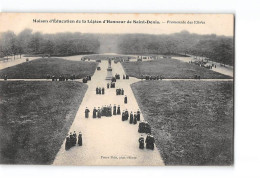 Maison D'Education De La Légion D'Honneur De SAINT DENIS - Promenade Des Elèves - Très Bon état - Saint Denis