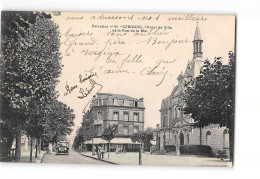 CABOURG - L'Hôtel De Ville Et La Rue De La Mer - état - Cabourg