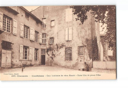 CONFOLENS - Cour Intérieur Du Vieux Manoir - Ecole Libre De Jeunes Filles - Très Bon état - Confolens