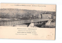SAINT LEON SUR VEZERE - Le Pont Et Vue Sur La Ville - Restaurant Delsaut - état - Sonstige & Ohne Zuordnung