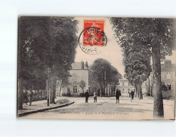 PITHIVIERS : Avenue De La République Et La Gare - état - Pithiviers