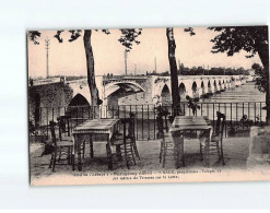 BEAUGENCY : Hôtel De L'Abbaye, La Terrasse Sur La Loire - Très Bon état - Beaugency