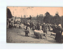 COUTANCES : Le Marché De La Croute - Très Bon état - Coutances