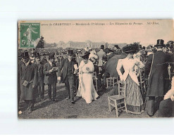 Courses De CHANTILLY : Réunion De Printemps, Les élégantes Du Pesage - état - Chantilly