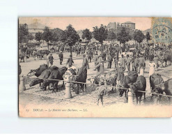 DOUAI : Le Marché Aux Bestiaux - état - Douai