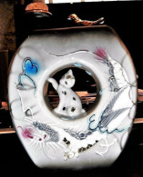 * Bouteille Vide - Porcelaine Asiatique - Décorée D'un Oiseau Et D'un Chat - Asian Art