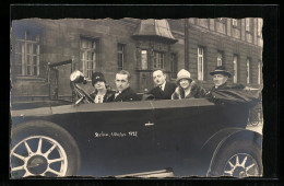 Foto-AK Auto Vor Einem Berliner Gebäude, 01.10.1927  - PKW