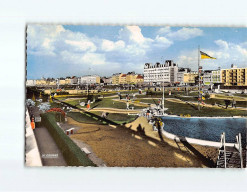 DIEPPE : Les Hôtels Du Bord De Mer Et Le Golf Miniature - Très Bon état - Dieppe