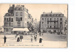 LE TREPORT - La Rue De La Batterie Et L'Hôtel Des Bains - Très Bon état - Le Treport