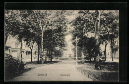 AK Krefeld, Ostwall, Brunnen  - Krefeld