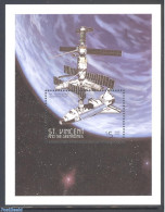 Saint Vincent 1999 Space History, Atlantis S/s, Mint NH, Transport - Space Exploration - St.Vincent (1979-...)