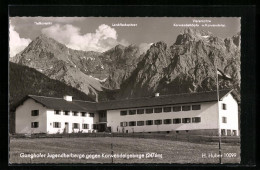 AK Mittenwald, Ganghofer Jugendherberge Gegen Karwendelgebirge, Buckelwiesen  - Mittenwald