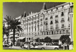 06 NICE N°184 HÔTEL ROYAL Et Promenade Des Anglais En 1967 Voitures Simca Chambord Citroën Traction Triumph - Cafés, Hotels, Restaurants