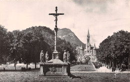 65-LOURDES-N°5142-A/0261 - Lourdes