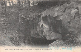 77-FONTAINEBLEAU LA FORET-N°5142-F/0251 - Fontainebleau