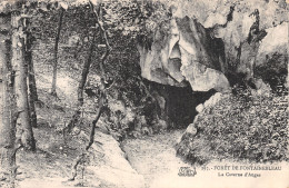 77-FONTAINEBLEAU LA FORET-N°5143-A/0349 - Fontainebleau