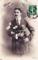 Fantaisie -  Bonne Année  1912 - Jeune Homme Au Bouquet De Roses - Nouvel An