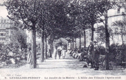 92 - Hauts De Seine - LEVALLOIS - PERRET Le Jardin De La Mairie - L'Allée Des Tilleuls L'après-midi - Levallois Perret