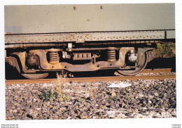 PHOTO TRAINS Wagon Ou Voiture Voyageurs Détail Bogie Non Datée - Eisenbahnen