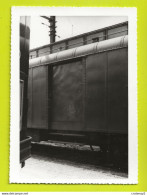 PHOTO TRAINS Wagon Fourgon Dans Les Années 60 - Treinen