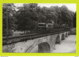02 LAON PHOTO Originale TRAINS Wagon Tram Tramway Sur Pont VOIR DOS Non Daté Photo M. Geiger - Treinen