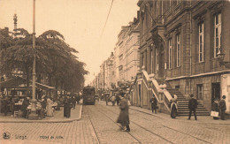 Liège * Rue Et Hôtel De Ville * Marché Market Tram Tramway * Belgique - Liege