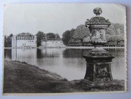 BELGIQUE - HAINAUT - BELOEIL - Le Château Vu De La Grande Pièce D'Eau - Beloeil