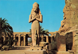 EGYPTE - Karnak - Temple D'Amon-Ra Avec Statue De Taharka - Colorisé - Carte Postale - Sonstige & Ohne Zuordnung