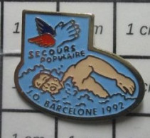912B Pin's Pins / Beau Et Rare / JEUX OLYMPIQUES / SECOURS POPULAIRE NATATION BARCELONA 1992 - Jeux Olympiques