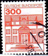 RFA Poste Obl Yv: 971 Mi:1143A1 Schloss Herrenhausen-Hannover (cachet Rond) (Thème) - Schlösser U. Burgen