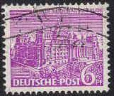 Berlin Poste Obl Yv: 31 Mi:45 Berlin-Reichstagsgebäude (Lign.Ondulées) - Gebraucht