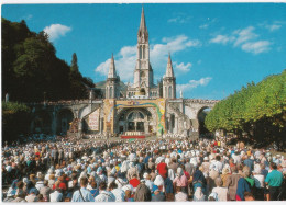 Lourdes - Messe Sur L'Esplanade - Lourdes