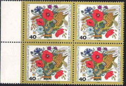 Berlin Poste N** Yv:438 Mi:474 Wohlfahrtspflege Fleurs D’été Bloc De 4 Bord De Feuille - Unused Stamps