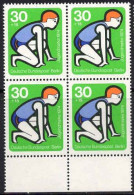 Berlin Poste N** Yv:431 Mi:469 Jugendmarke Le Sport Bloc De 4 Bord De Feuille - Unused Stamps