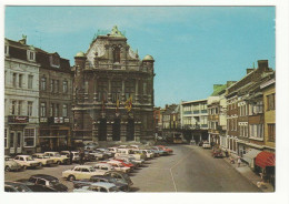GOSSELIES : Place Des Martyrs - Nombreuses Automobiles, Années 70 (F7998) - Charleroi