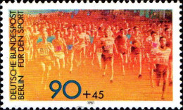 Berlin Poste N** Yv:607 Mi:646 Cross Populaire (Thème) - Athletics
